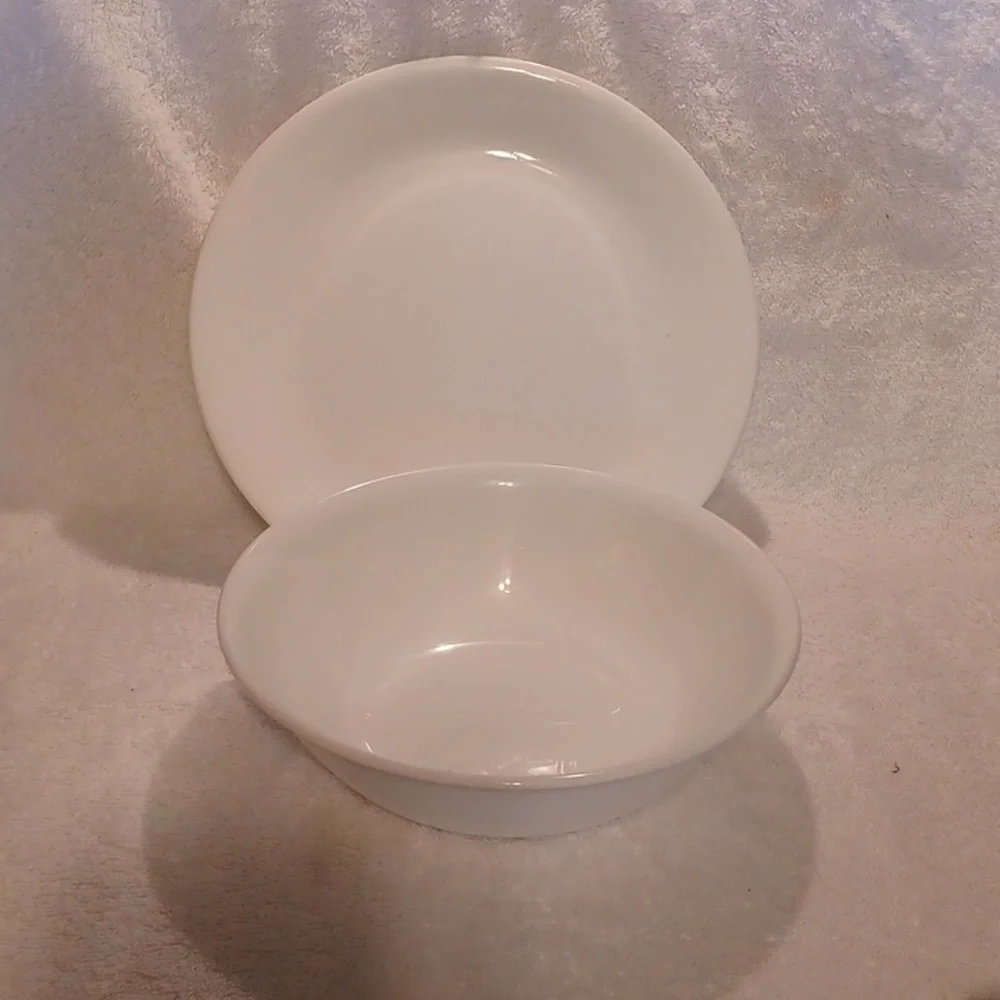 Corelle Ware serving bowl and dinner plate Corning White Corning Bowls